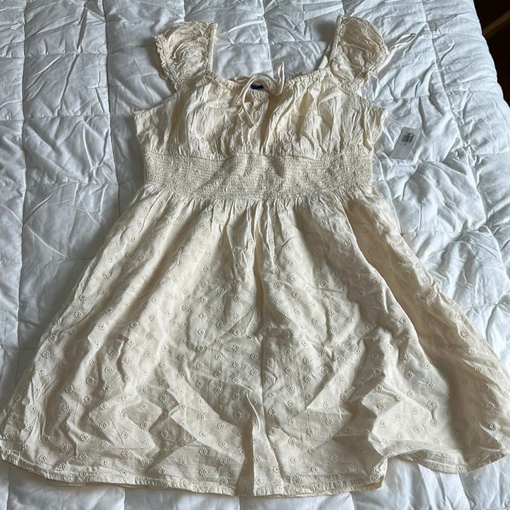 Old Navy Cream Flutter Sleeve Sundress